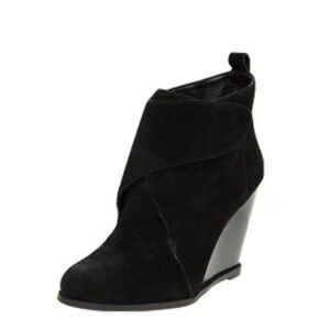 BCBG Generation Kaelin Suede Heeled Booties, Black, Sz 9.5, NWOB